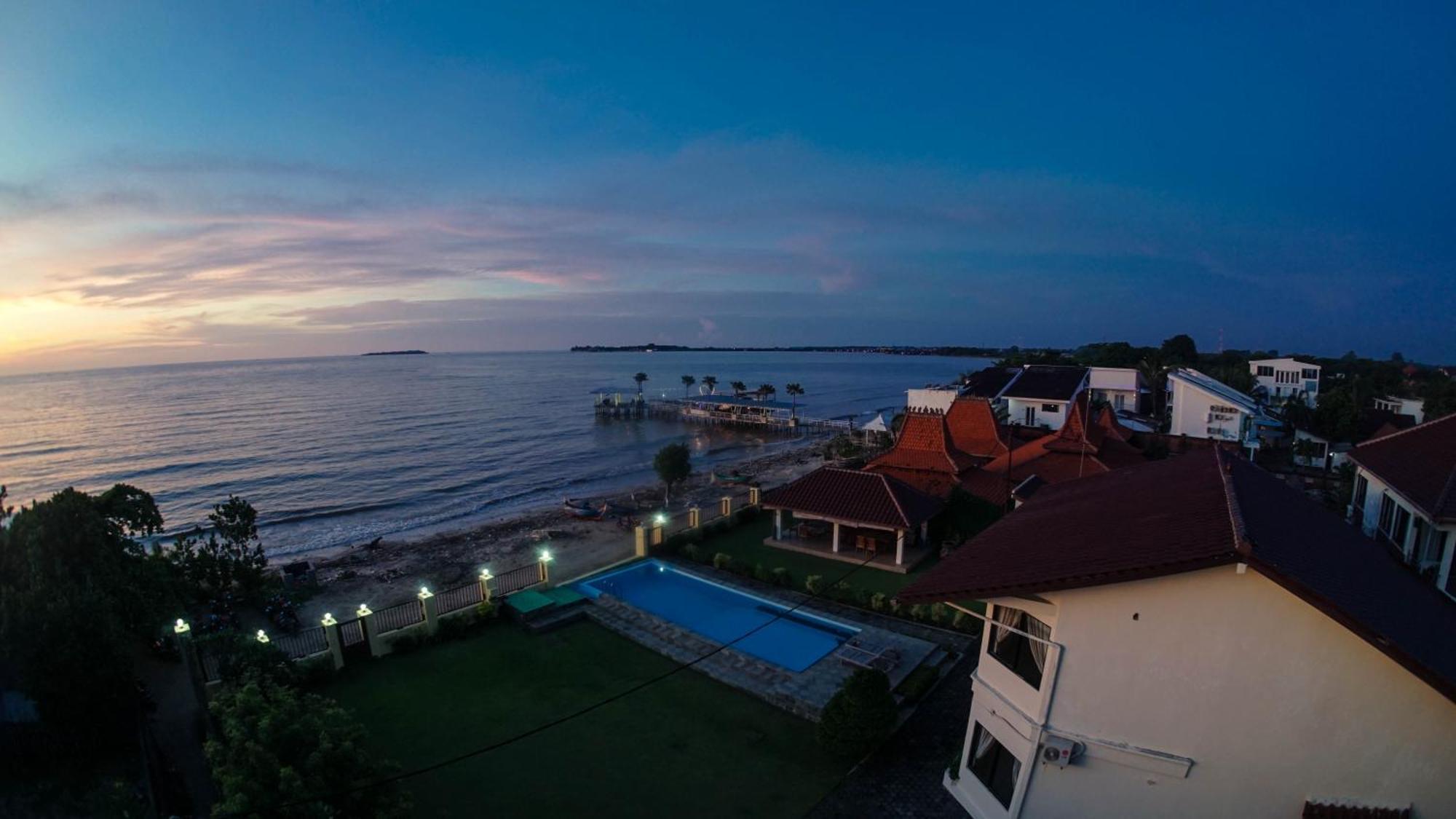 Seaview Beach Resort Jepara Exterior foto