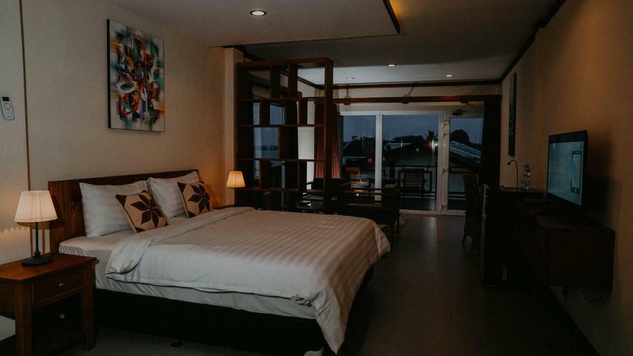 Seaview Beach Resort Jepara Exterior foto